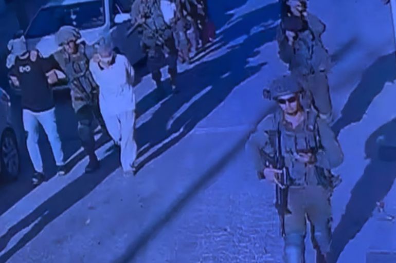 **داخلية** جيش الاحتلال شن حملات اعتقال واحتجاز واسعة بين المواطنين في البلدات التي اقتحمها في محافظة سلفيت