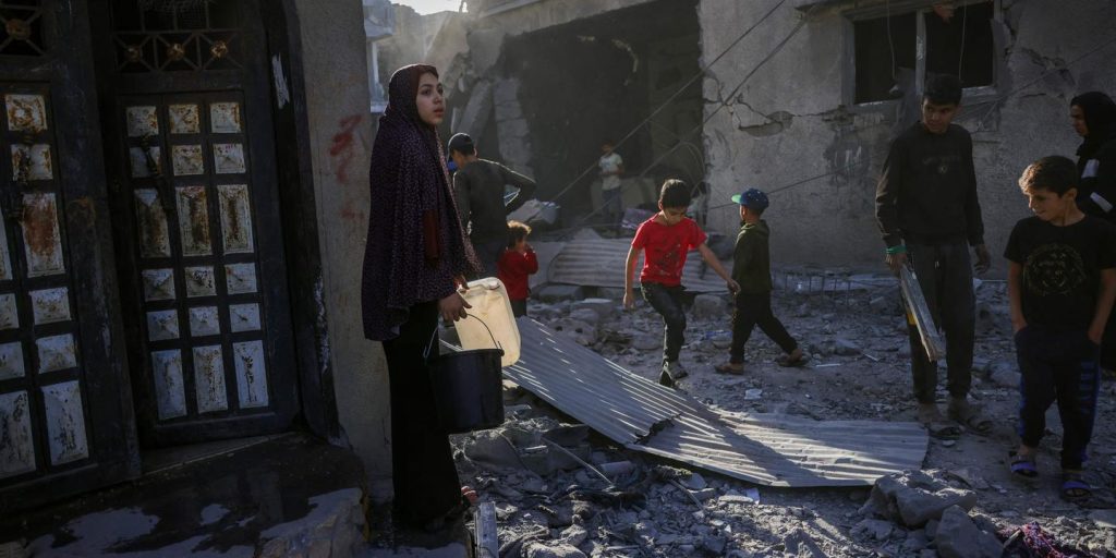 مباشرة ، الشرق الأدنى: استجابة لاقتراح لوقف إطلاق النار من الولايات المتحدة ، تقدم حماس إطلاق 10 رهائن حي واستعادة 18 جثة