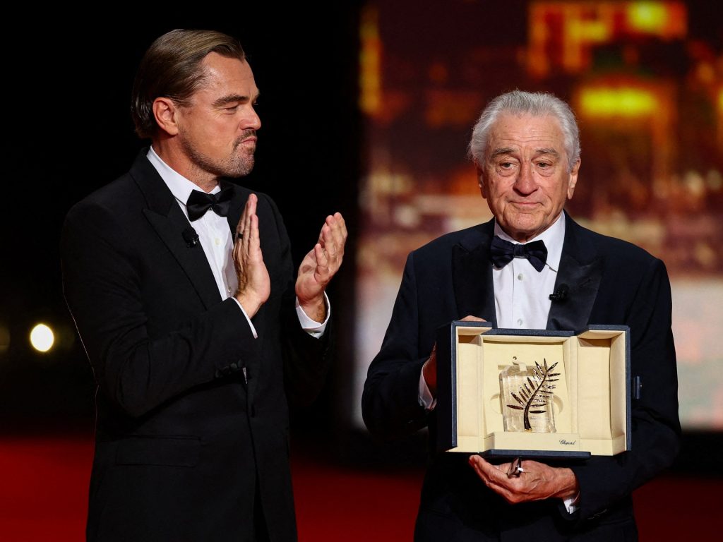 افتتاح كان السينمائي.. دي نيرو يهاجم ترامب والمصورة فاطمة حسونة حاضرة بعد استشهادها