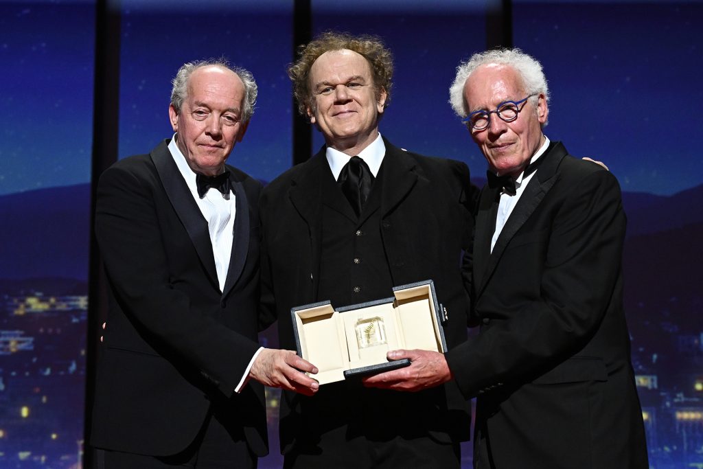 رغم انقطاع الكهرباء.. مهرجان كان الـ78 يختتم فعالياته ويعلن القائمة الكاملة للفائزين