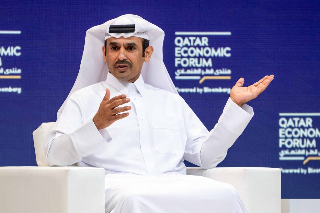 قطر تدعو إلى مواصلة الاستثمار في مشاريع الطاقة