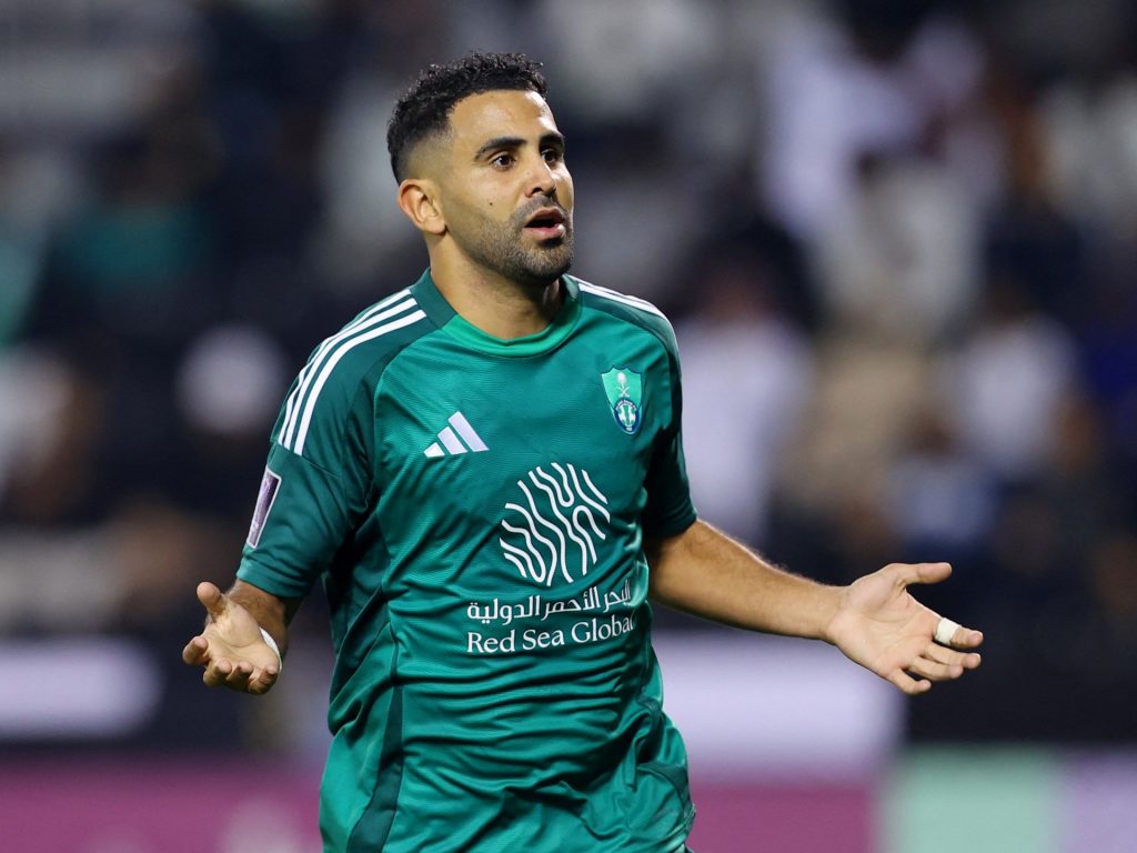 شاهد.. هدف خرافي للنجم الجزائري رياض محرز في الدوري السعودي