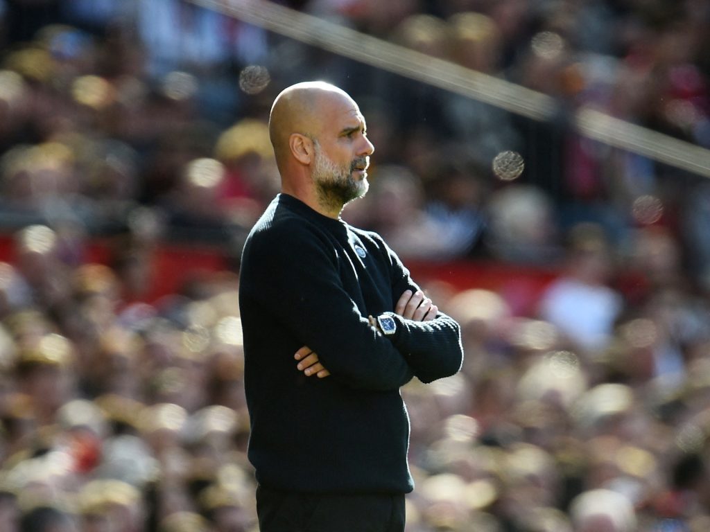 شرط غريب من غوارديولا للبقاء مع مانشستر سيتي