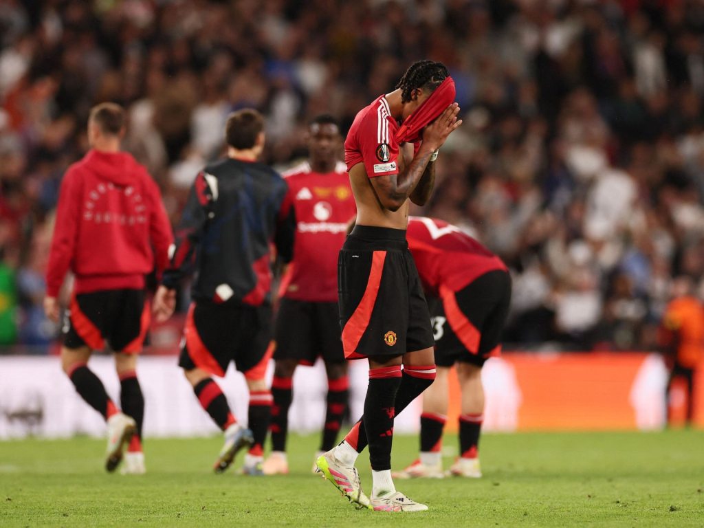 سلسلة تاريخية لمانشستر يونايتد مهددة لأول مرة منذ 88 عاما