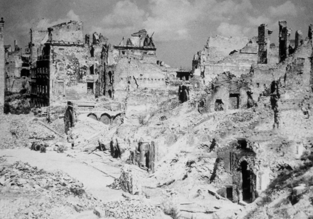 مؤرخ بريطاني: ما زلنا نخوض غمار الحرب العالمية الثانية