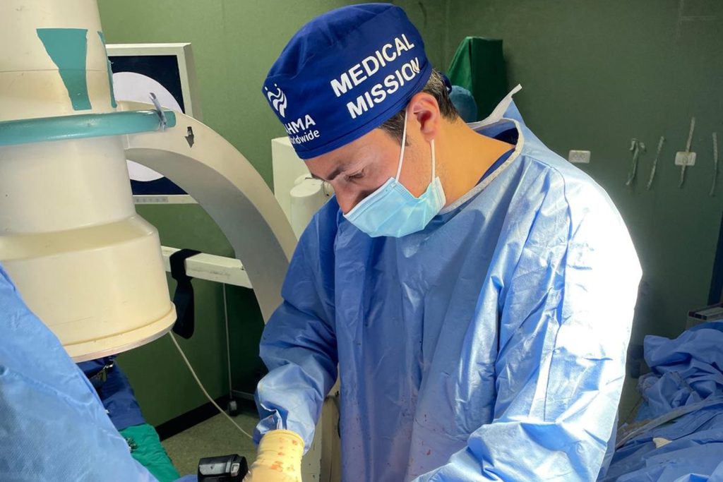 طبيبان عادا من غزة: أهلها مصرون على الحياة