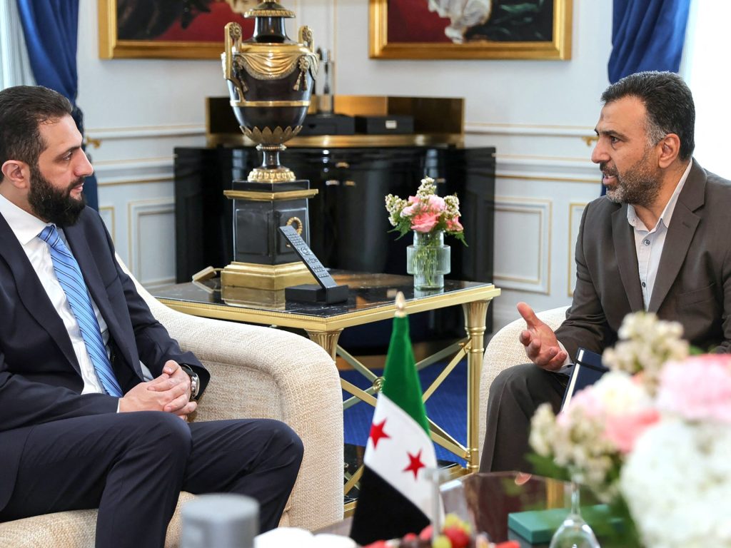 الشرع يلتقي في باريس “قيصر” الشاهد على جرائم نظام الأسد