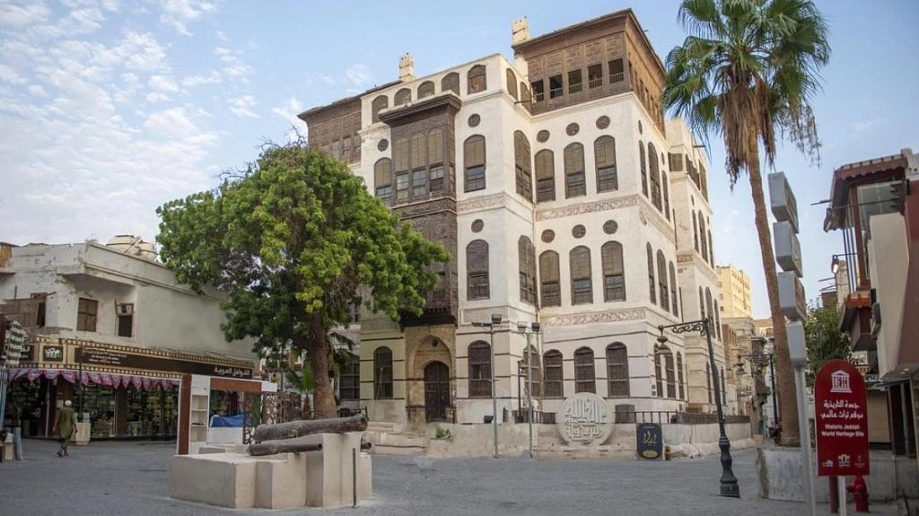 تطبيق “جدة التاريخية” تجربة ثقافية ذكية تعزز التفاعل مع التراث الوطني