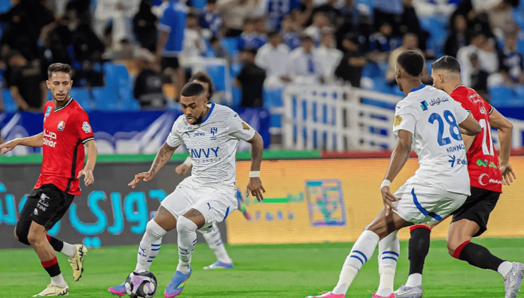 الهلال يكسب الرائد بخمسة أهداف مقابل ثلاثة في الجولة الـ30 من دوري المحترفين