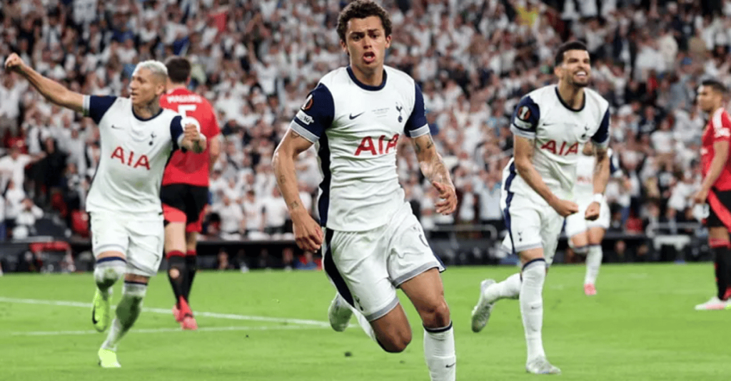 توتنهام يتوَّج بلقب الدوري الأوروبي بعد فوزه على مانشستر يونايتد