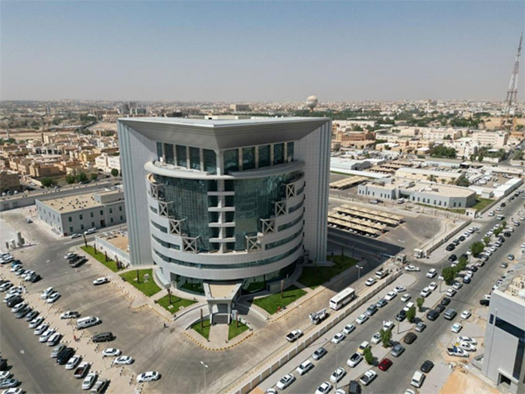 تجمع القصيم الصحي يطلق خدمة «العلاج الكيميائي بالمنزل» لمرضى الأورام