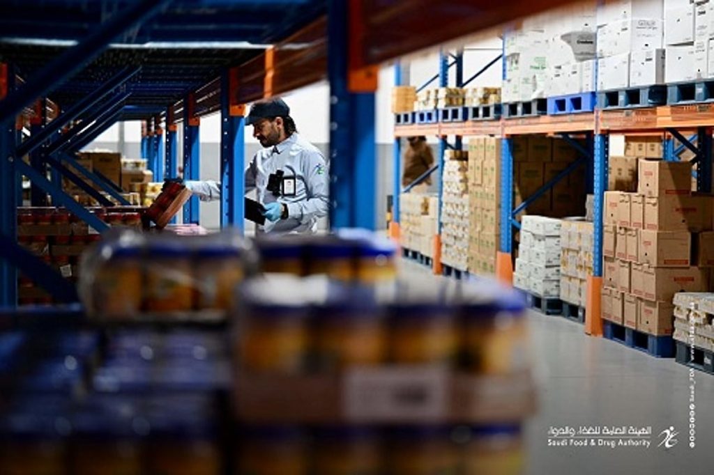 “الغذاء والدواء”: إغلاق 44 مستودعًا مخالفًا في مكة المكرمة والمدينة المنورة