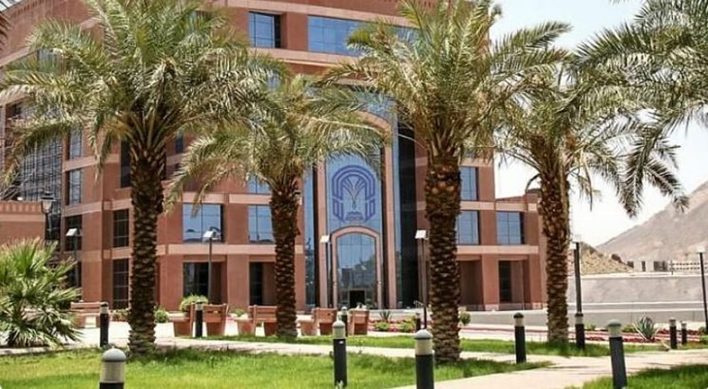 جامعة طيبة: التسجيل مستمر في برامج الدراسات العليا للفصل الأول حتى 14 يونيو المقبل