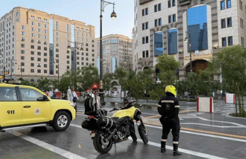 قوات الدفاع المدني بالمدينة المنورة تواصل أعمال الإشراف الوقائي في المسجد النبوي