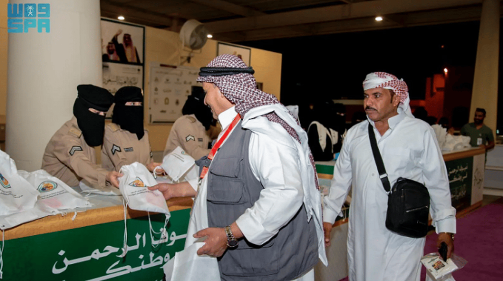 حرس الحدود يواصل جهود استقبال الحجاج القادمين من الأردن بمنفذ حالة عمار