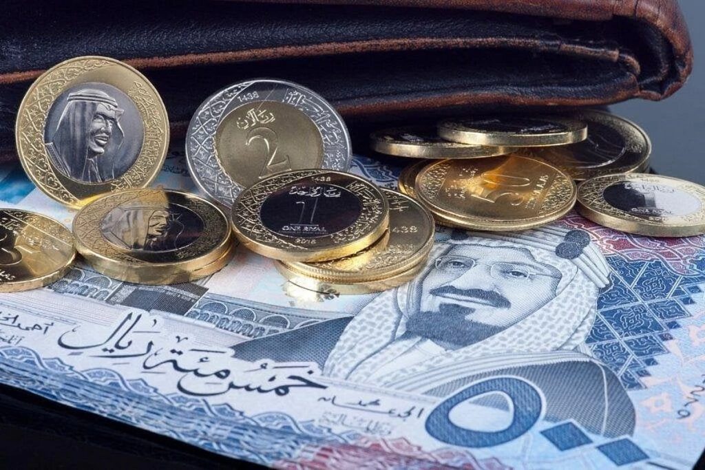 سعر الريال مقابل الدولار والعملات الأجنبية اليوم الخميس 2-12-1446