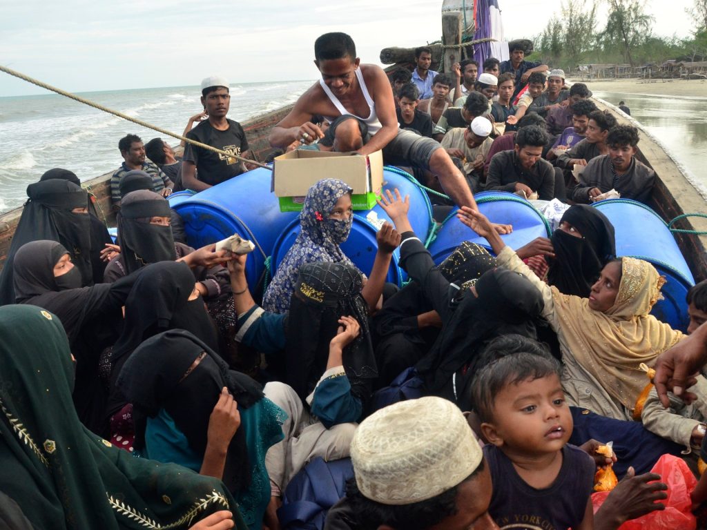 مفوضية أممية: اليأس دفع مئات الروهينغا للهلاك في البحر