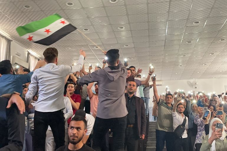 صور من فرح طلاب جامعة حماة في ممارسة حرية الشعائر الدينية-2