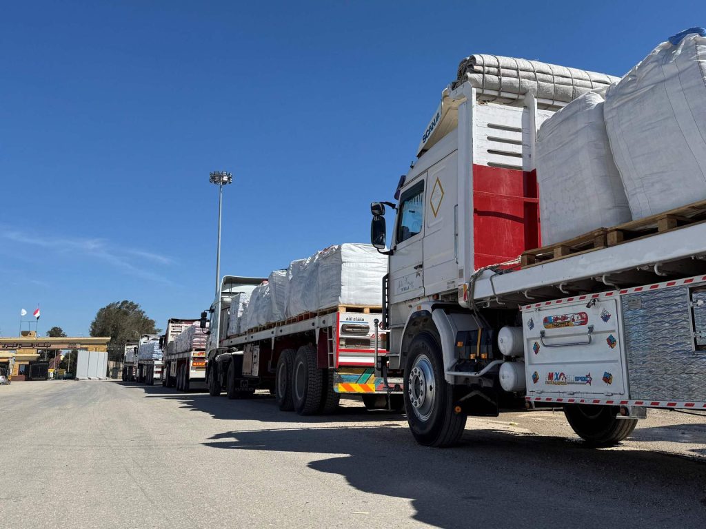 إسرائيل تسمح بدخول مؤقت لمساعدات غزة بعد ضغط أميركي