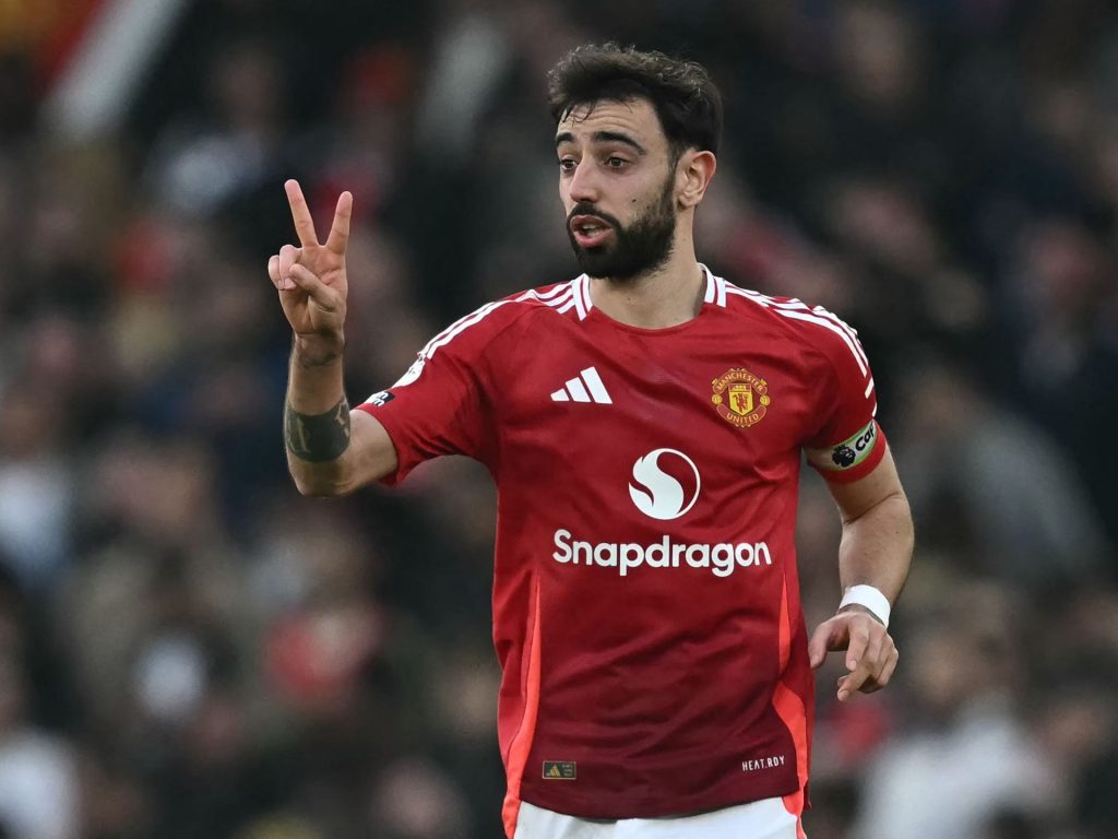 الهلال السعودي يفاوض مجددا برونو فيرنانديز قائد مانشستر يونايتد