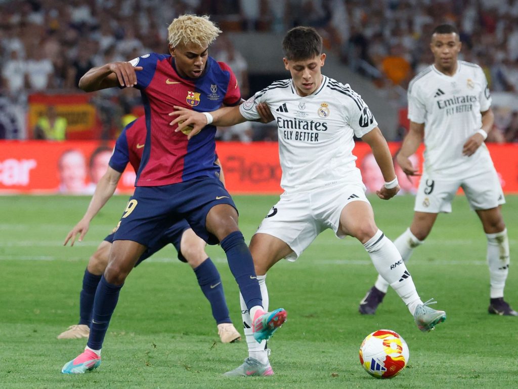 موعد مباراة برشلونة ضد ريال مدريد في الدوري الإسباني والقنوات الناقلة