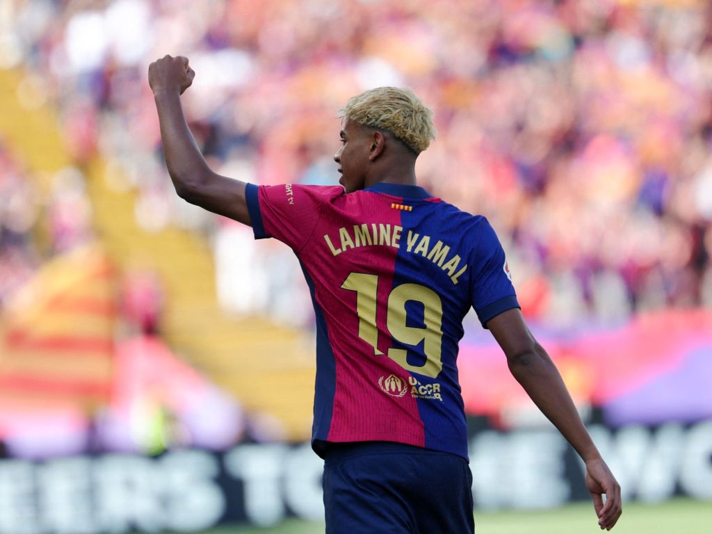 لامين جمال نجم برشلونة الرقم 10 القادم في عالم كرة القدم