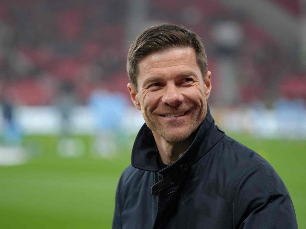 ريال مدريد: ألونسو مدربا للفريق لمدة 3 سنوات قادمة