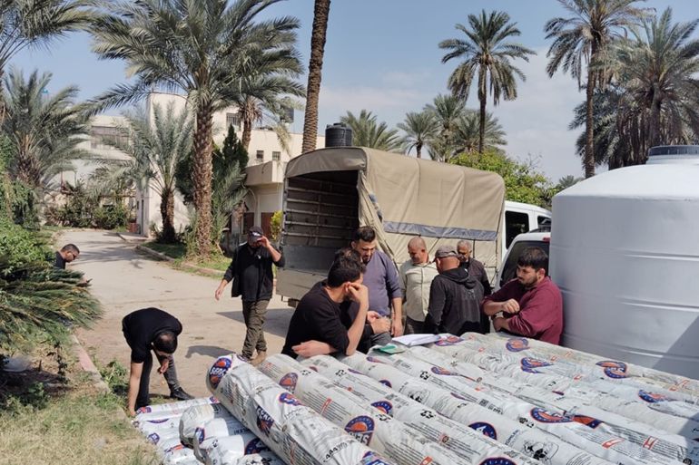 لاستيك سقف للبيوت المحميه وزعتها وزارة الزراعة الفلسطينية بالتعاون مع الفاو