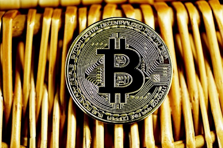 8 مليارات دولار من Bitcoin (BTC) تحرك من الاسم المعروف بأنه قريب من ترامب!