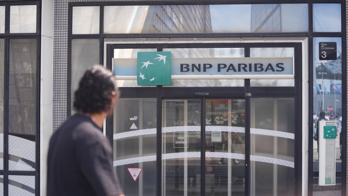 يمنح اليقظة السندات البنوك البيع بالتجزئة ساقًا غير محتملة