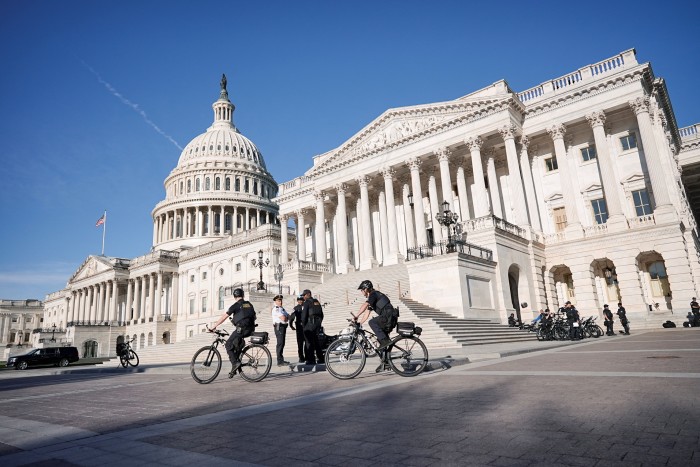 دونالد ترامب يضغط الجمهوريين على تمرير فاتورة الضرائب “الكبيرة والجميلة”