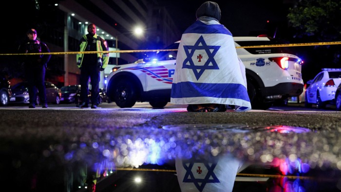 كيف تحاول إسرائيل حماية دبلوماسيها من الهجوم