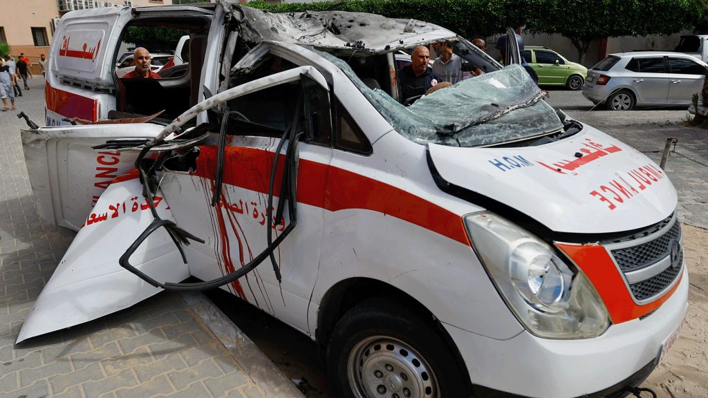 استهداف الاحتلال للقطاع الصحي بغزة خلف شهداء وخسائر