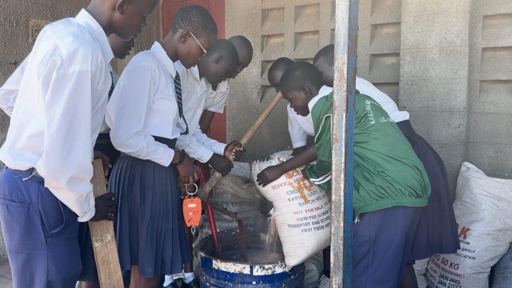 برنامج “روتا” ينفذ برامج تعليمية وتنموية في مخيمات اللاجئين بكينيا