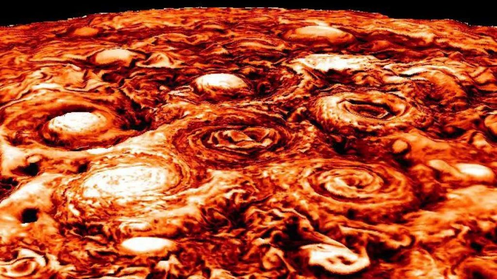 مسبار جونو يخترق سُحب المشتري ويغوص في سطح قمر آيو الناري