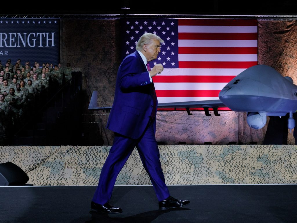 التبعات الاقتصادية لقرارات ترامب العشوائية على اقتصاد أميركا