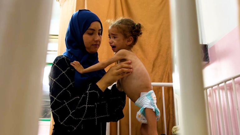 أسماء العرجا والطفلة ميار