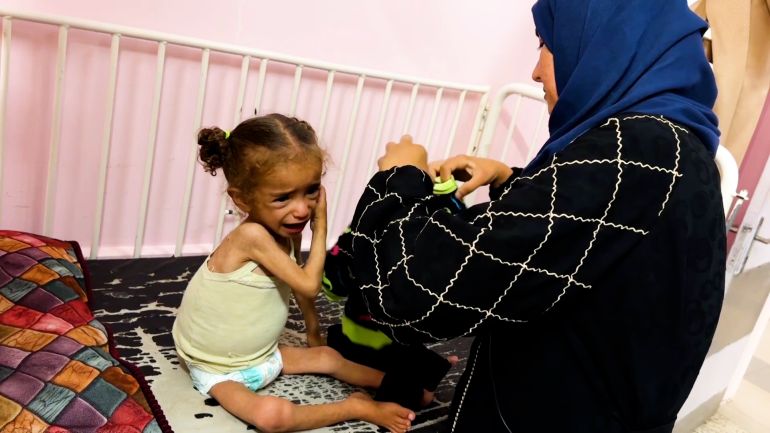 أسماء العرجا والطفلة ميار