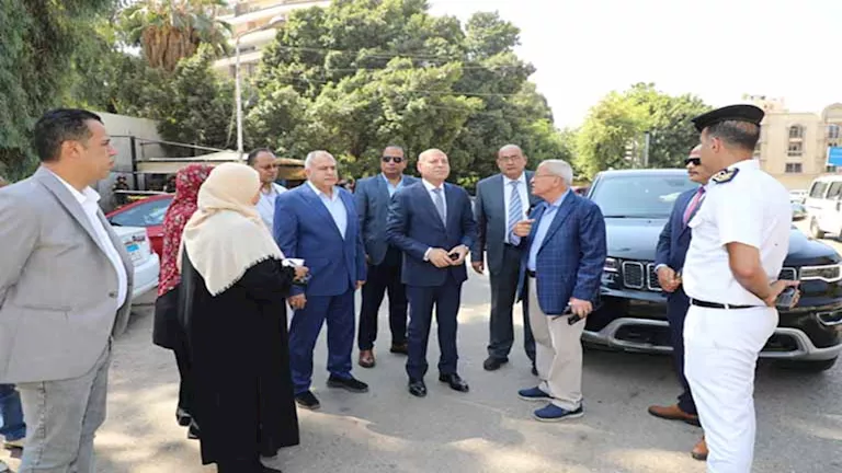 صور.. محافظ القاهرة يتفقد تطوير شارع أحمد زكي