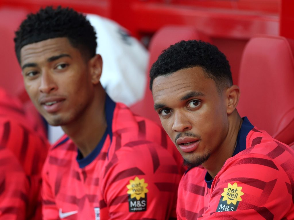 ريال مدريد يعلن موعد تقديم ألكسندر أرنولد