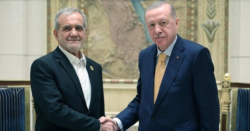 بزشكيان لأردوغان: عودتنا لمفاوضات النووي ممكنة بعد كبح اعتداءات إسرائيل