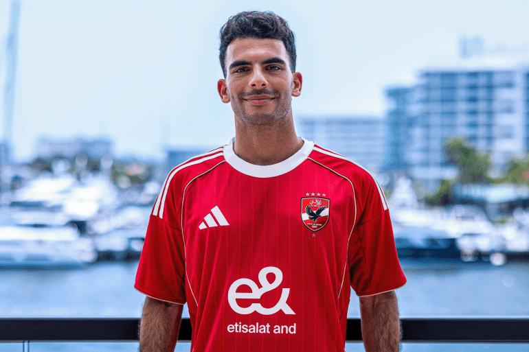 أحمد مصطفى "زيزو" بقميص الأهلي المصري. https://x.com/AlAhly/status/1931413382571176133
