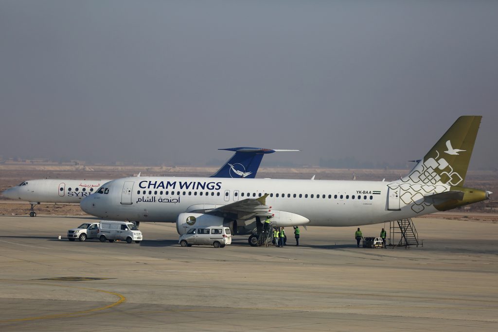 مواجهة إسرائيل وإيران تعرقل الطيران في دول عربية