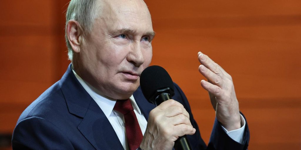 Live ، الحرب في أوكرانيا: يدعو Volodymyr Zelensky إلى أن تكون “ضعيفة” أمام فلاديمير بوتين بعد مناقشة الرئيس الروسي مع دونالد ترامب
