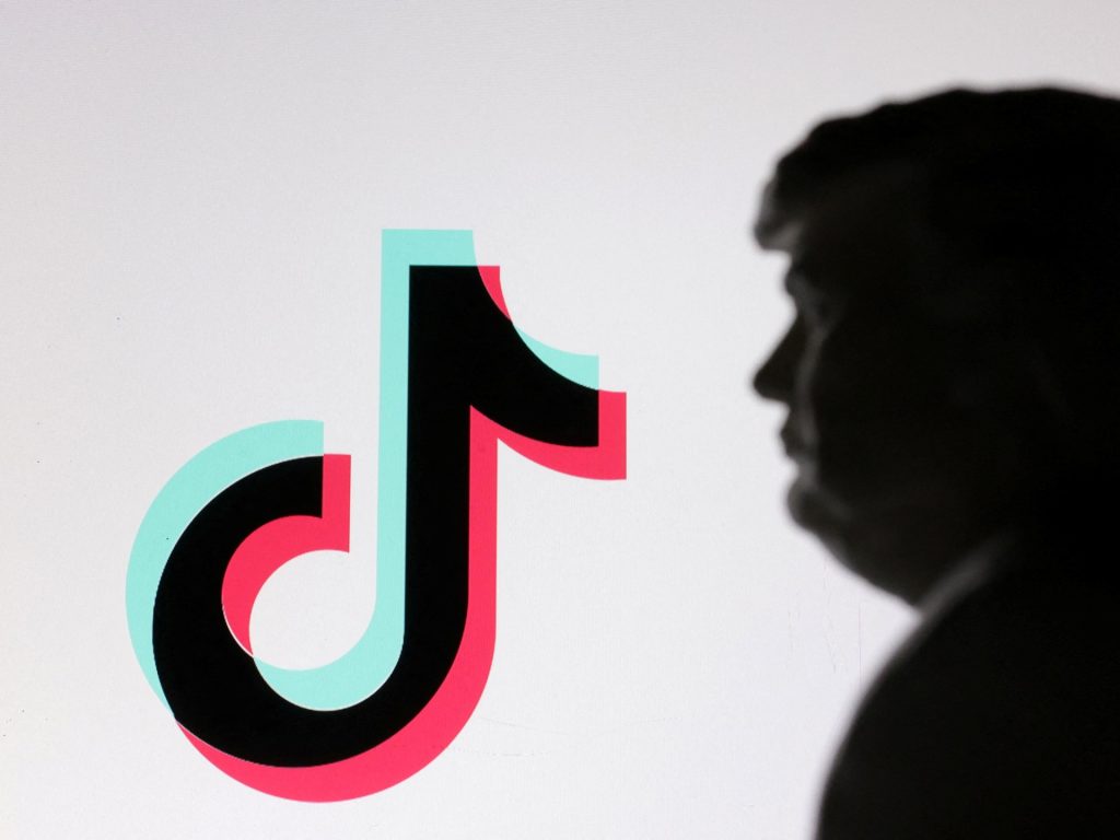 للمرة الثالثة.. ترامب يمدد المهلة الممنوحة لبيع تيك توك