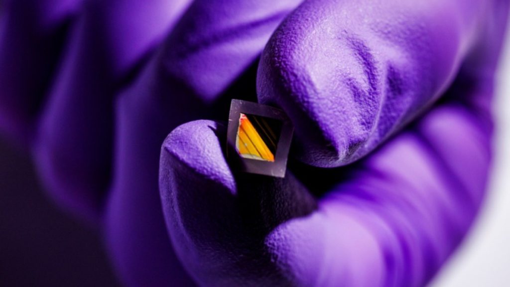 علماء يصنعون غشاء يُشبه الجلد أنحف من الشعرة 10 آلاف مرة