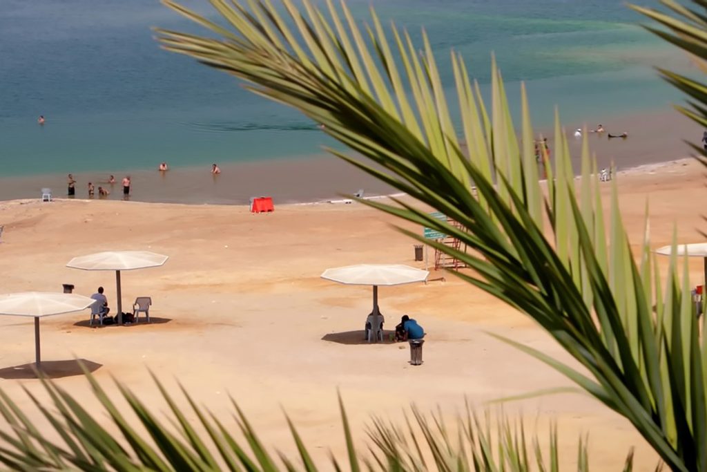 حرب إسرائيل وإيران تضرب قطاع السياحة في الأردن