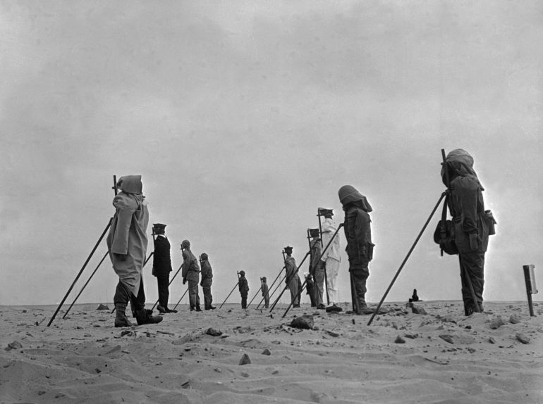 A group of dummies set up on the French nuclear weapons testing range near Reggane, Algeria, before Frances third atomic bomb test, 27th December 1960. (Photo by Keystone-France/Gamma-Keystone via Getty Images)