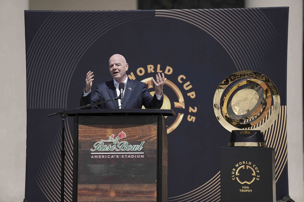 طلب غريب من الفيفا للمشجعين في كأس العالم للأندية