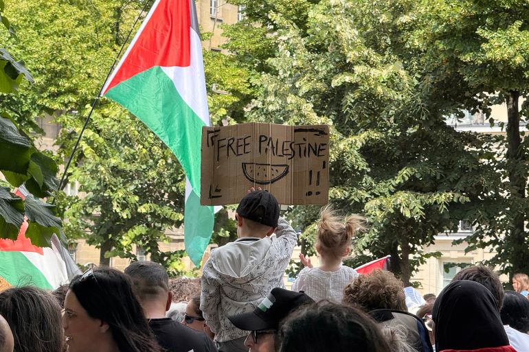 تجمع أمهات من أجل أطفال فلسطين ينظم مظاهرة في باريس للتنديد بالإبادة الجماعية المستمرة في غزة